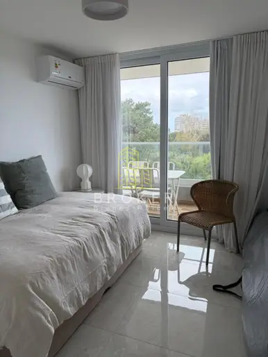 Venta de hermoso apartamento de 2 dormitorios y 2 baños en Aidy Grill