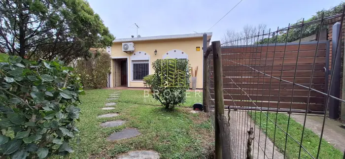 Venta casa 3 dormitorios Pinares Punta del Este excelente entorno