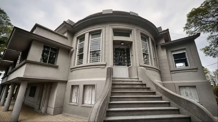 Gran Casa en alquiler ideal residencial empresa u oficinas