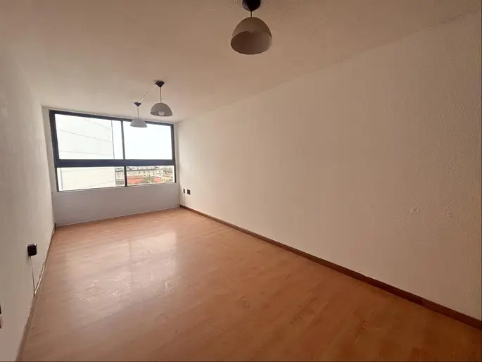 Monoambiente con garage en Cordón en Alquiler
