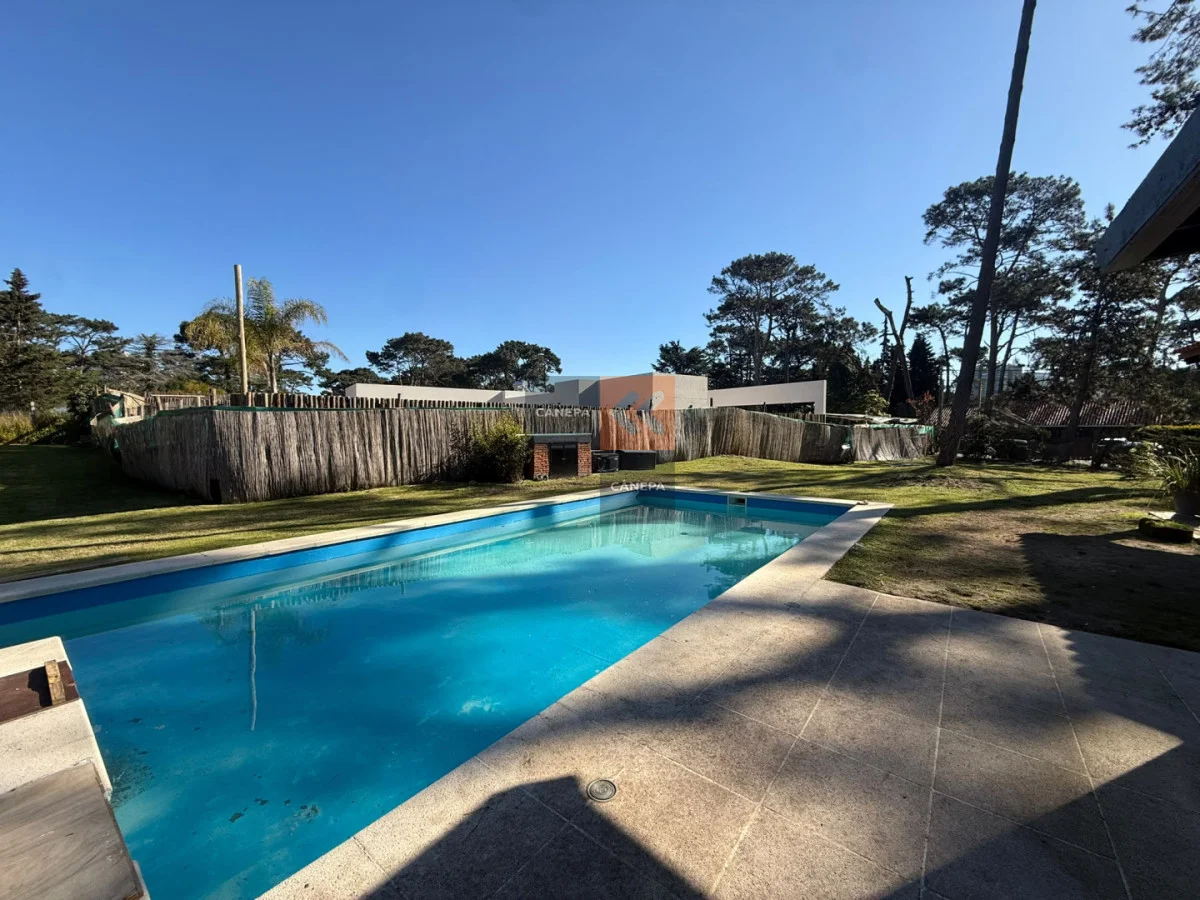 Casa en Punta del Este, propiedad 238234 -Imagen 1