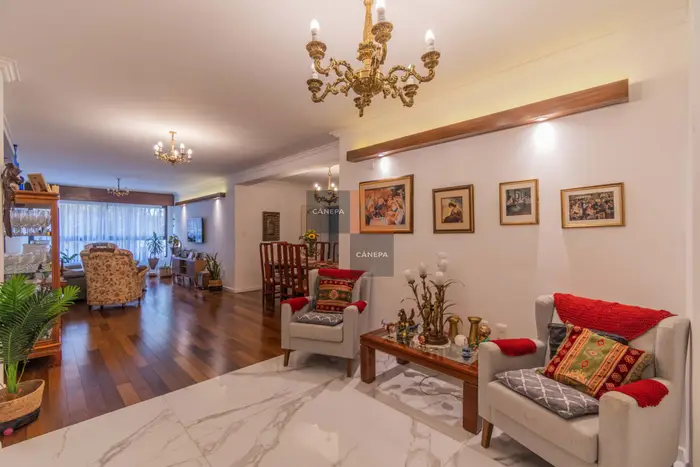 Venta apartamento de 3 dormitorios en Punta Carretas