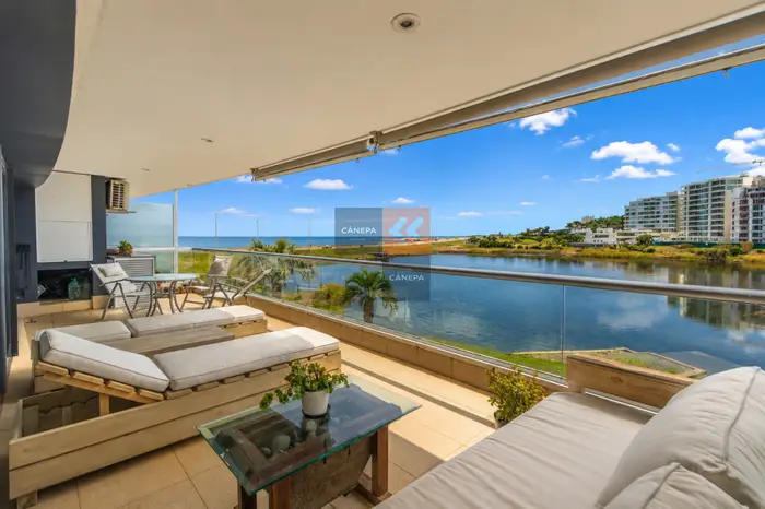 Apartamento en venta con excepcional vista