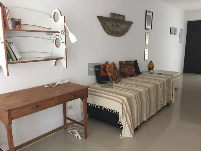 Apartamento de un dormitorio a 1 cuadra del puerto