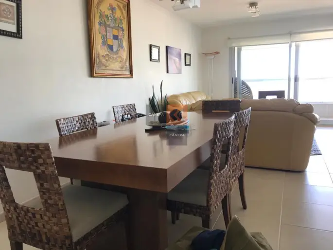 Apartamento en venta 2 dormitorios, próximo a Playa Mansa, Punta del Este, Maldonado, Uruguay
