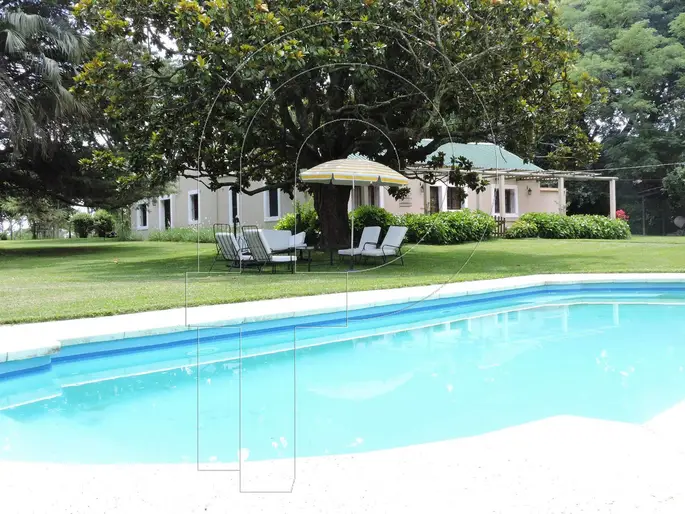 Divina Casa Tipo Estancia Con Piscina, Parrillero Y Garage En Santa Bernardina, Durazno