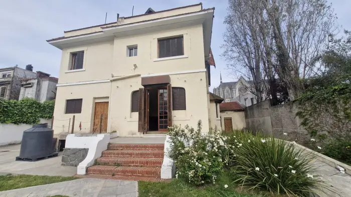 Alquiler casa de 7 dormitorios en el corazón del Prado | Hermanos Ruiz y Lucas Obes
