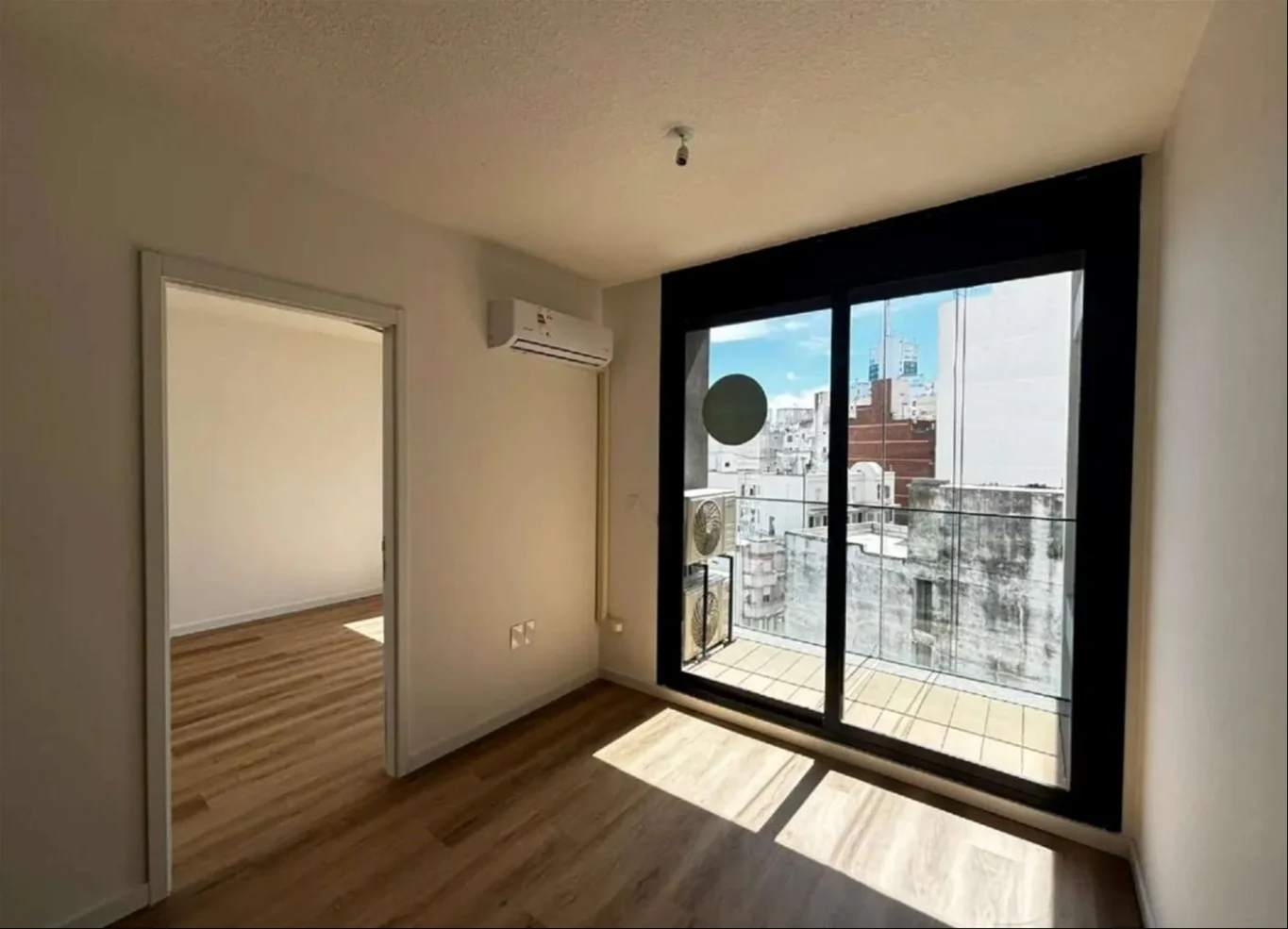 Apartamento en Tres Cruces, propiedad 270598 -Imagen 1