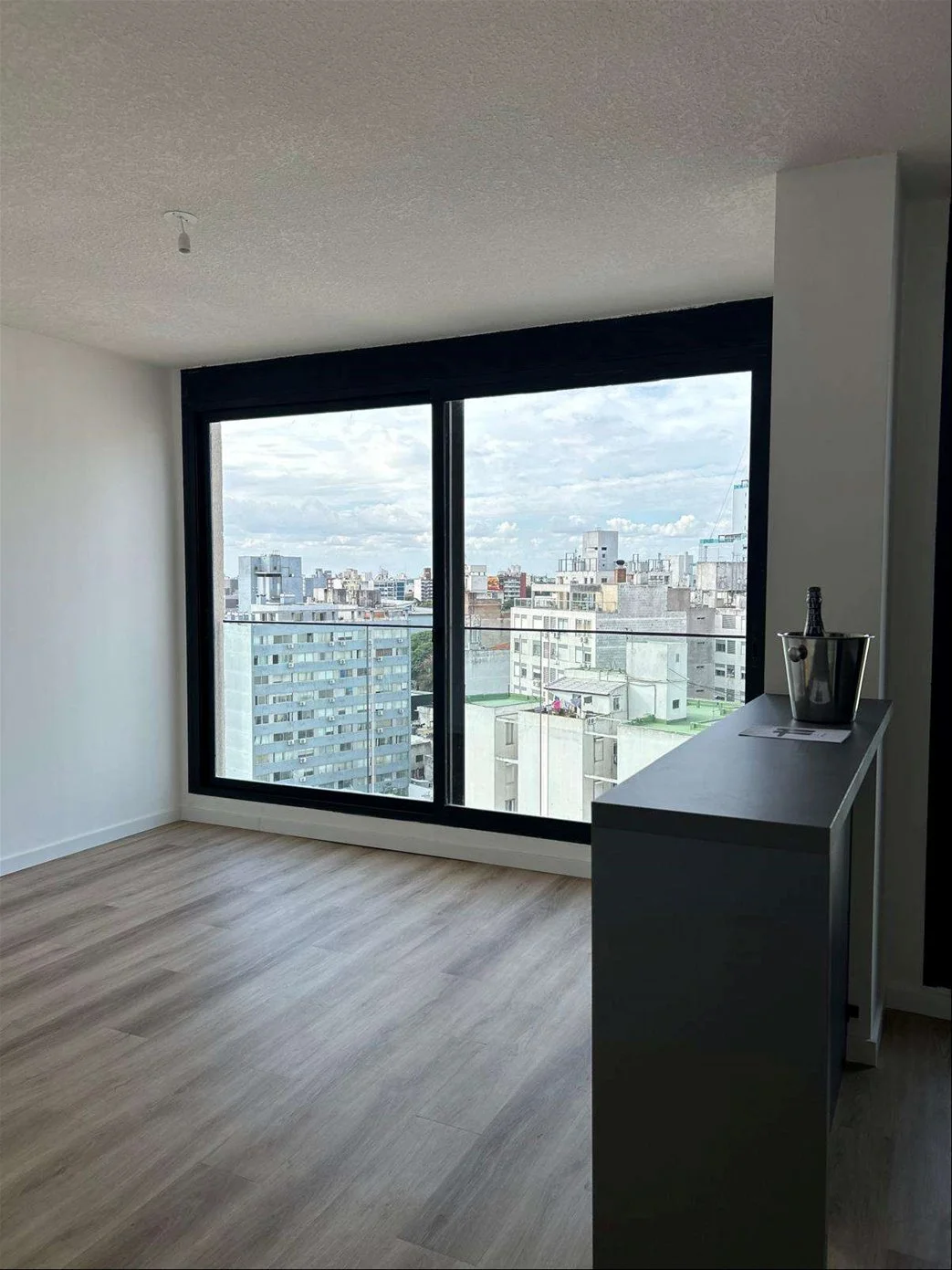 Apartamento en Tres Cruces, propiedad 270635 -Imagen 2
