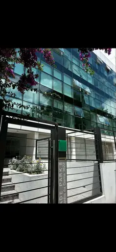 VENTA OFICINA frente al World Trade Center  y Montevideo Shopping – 30 m² | Totalmente equipada