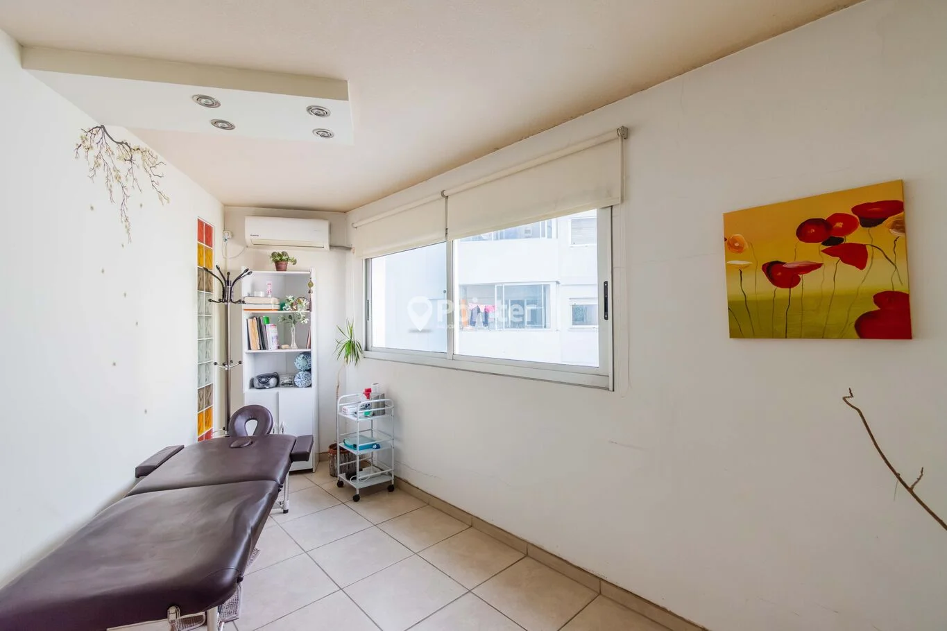 Oficina en Tres Cruces, propiedad 283786 -Imagen 5