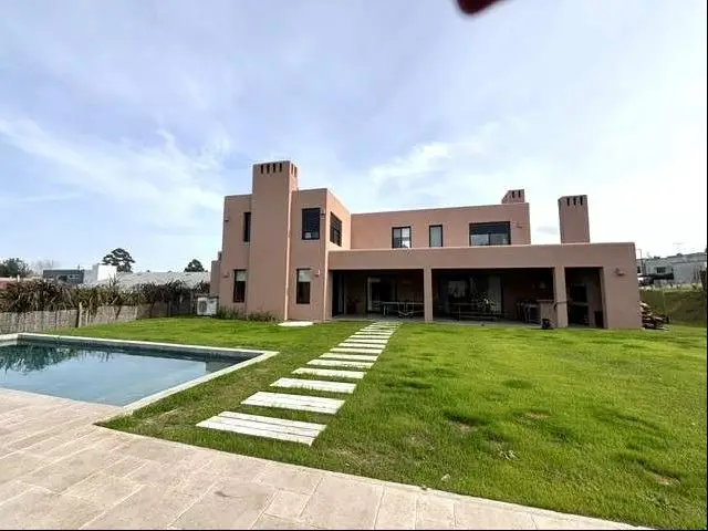 Venta Casa La Tahona y aledaños 5 Dormitorios 6 Baños Garaje