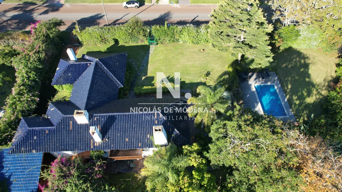 Casa en Playa Mansa, propiedad 131155 -Imagen 2