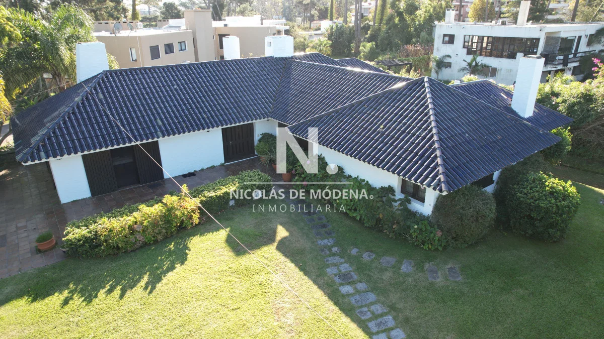 Casa en Playa Mansa, propiedad 131155 -Imagen 3