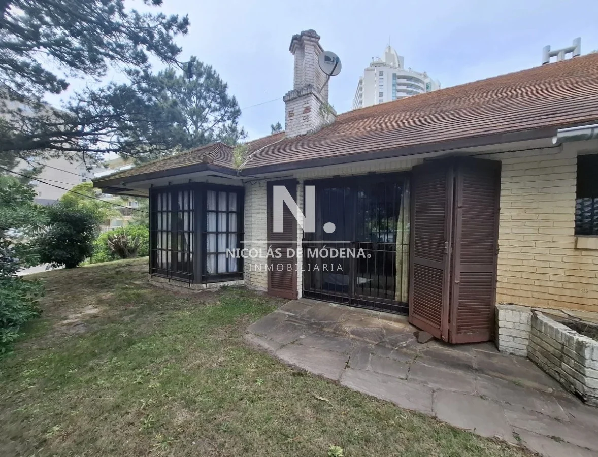 Casa en Playa Brava, propiedad 135812 -Imagen 1