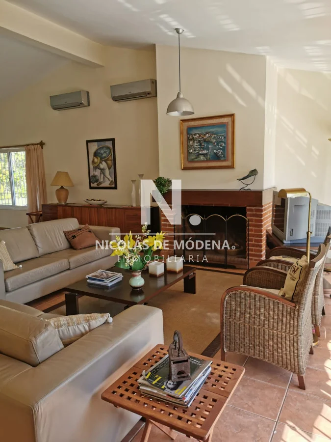 Casa en Playa Mansa, propiedad 192045 -Imagen 2