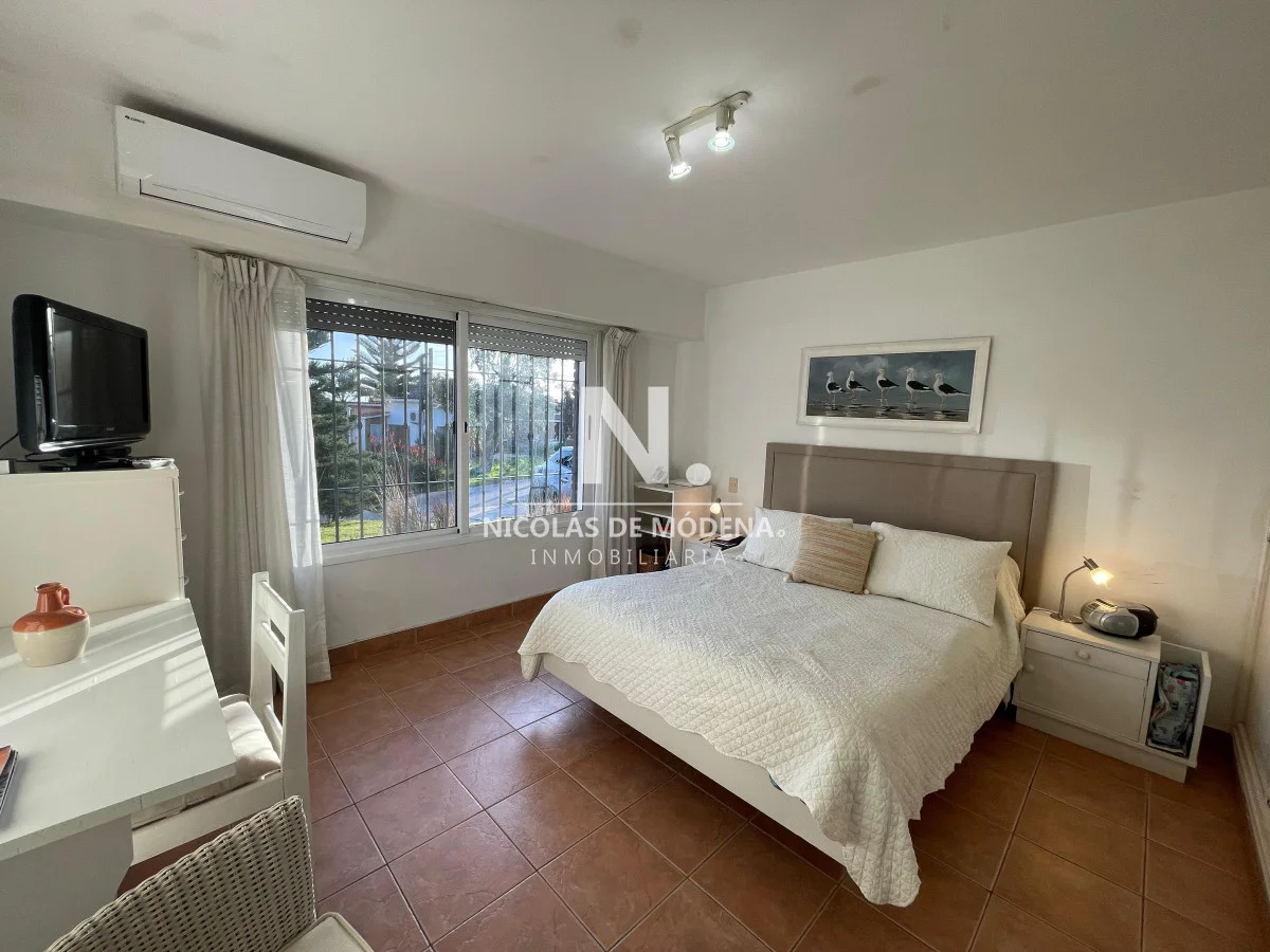 Casa en Playa Mansa, propiedad 192045 -Imagen 11