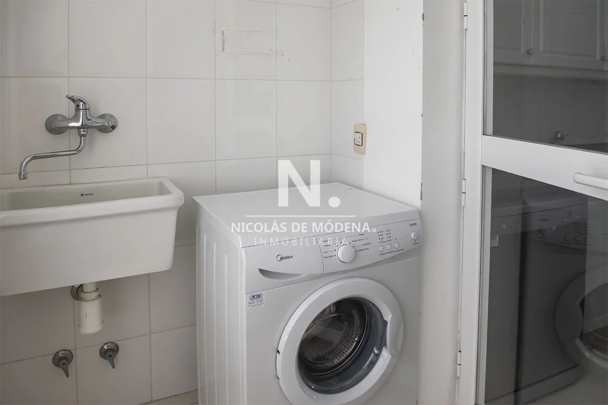 Apartamento en Playa Mansa, propiedad 22809 -Imagen 14