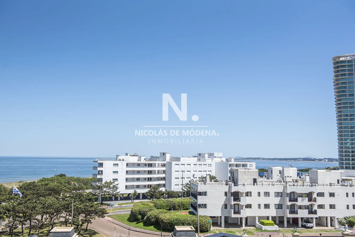 Apartamento en Playa Mansa, propiedad 22809 -Imagen 16