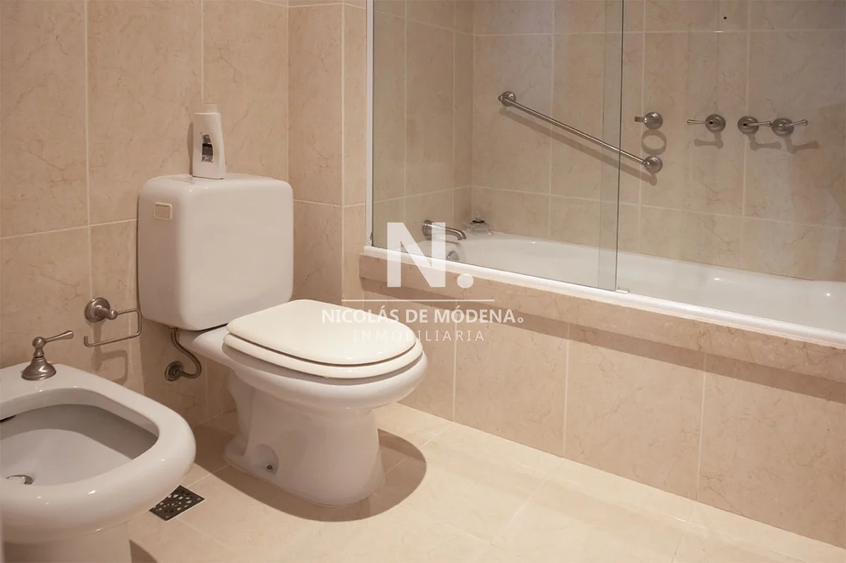 Apartamento en Playa Mansa, propiedad 22809 -Imagen 20