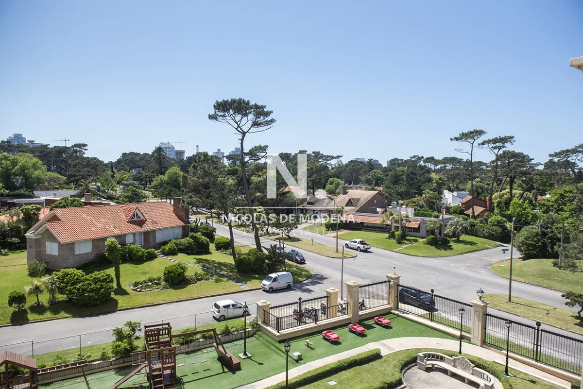 Apartamento en Playa Mansa, propiedad 22809 -Imagen 22