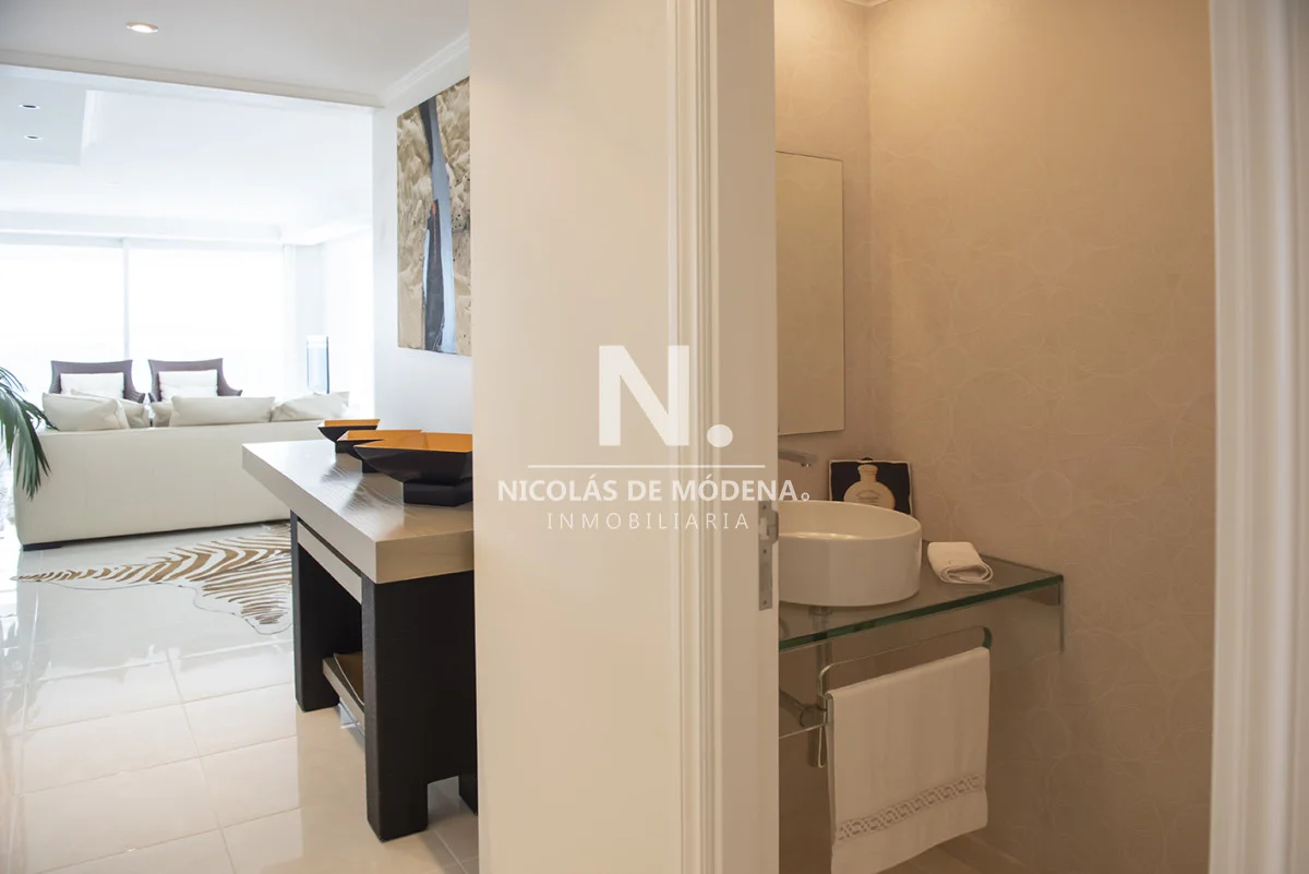 Apartamento en Playa Mansa, propiedad 22816 -Imagen 13