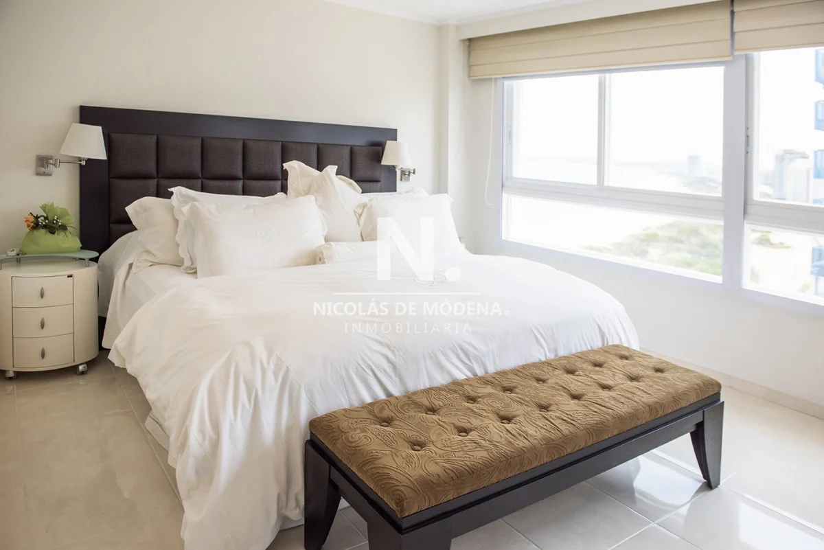 Apartamento en Playa Mansa, propiedad 22816 -Imagen 18
