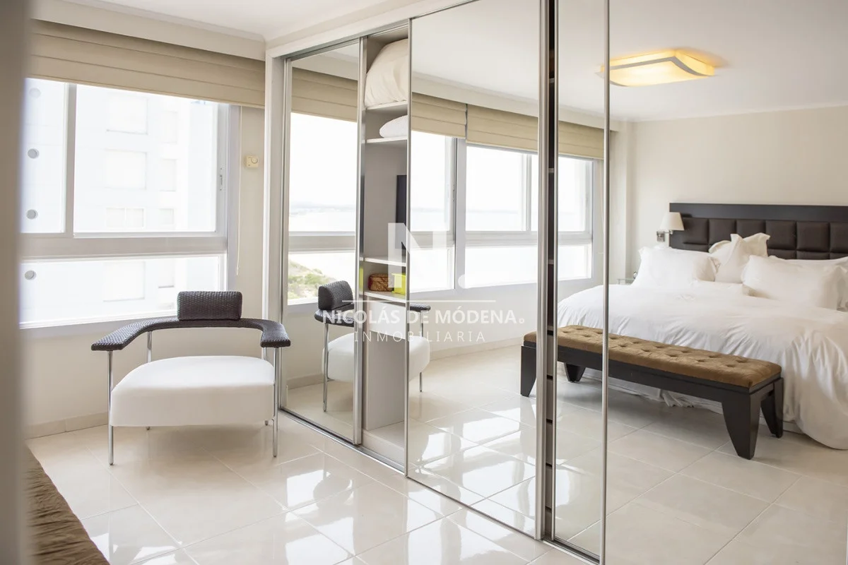 Apartamento en Playa Mansa, propiedad 22816 -Imagen 21