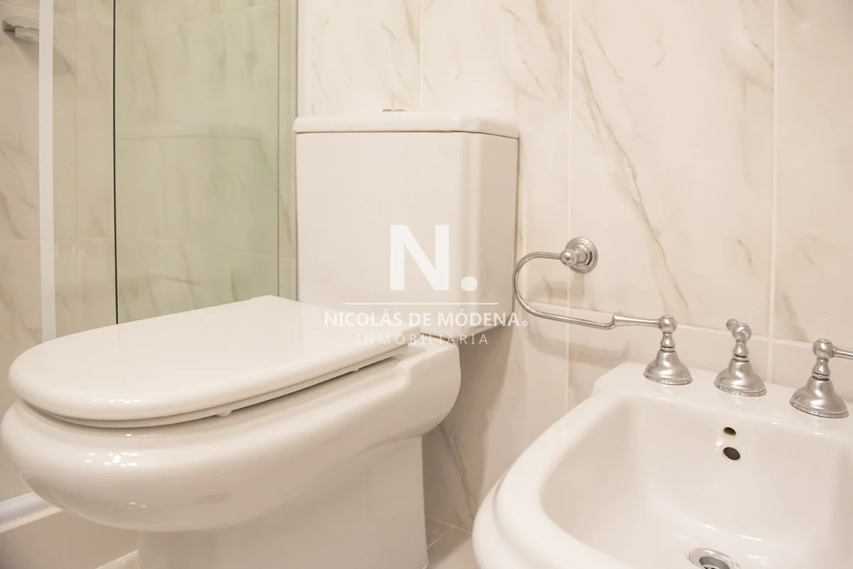 Apartamento en Playa Mansa, propiedad 22816 -Imagen 23