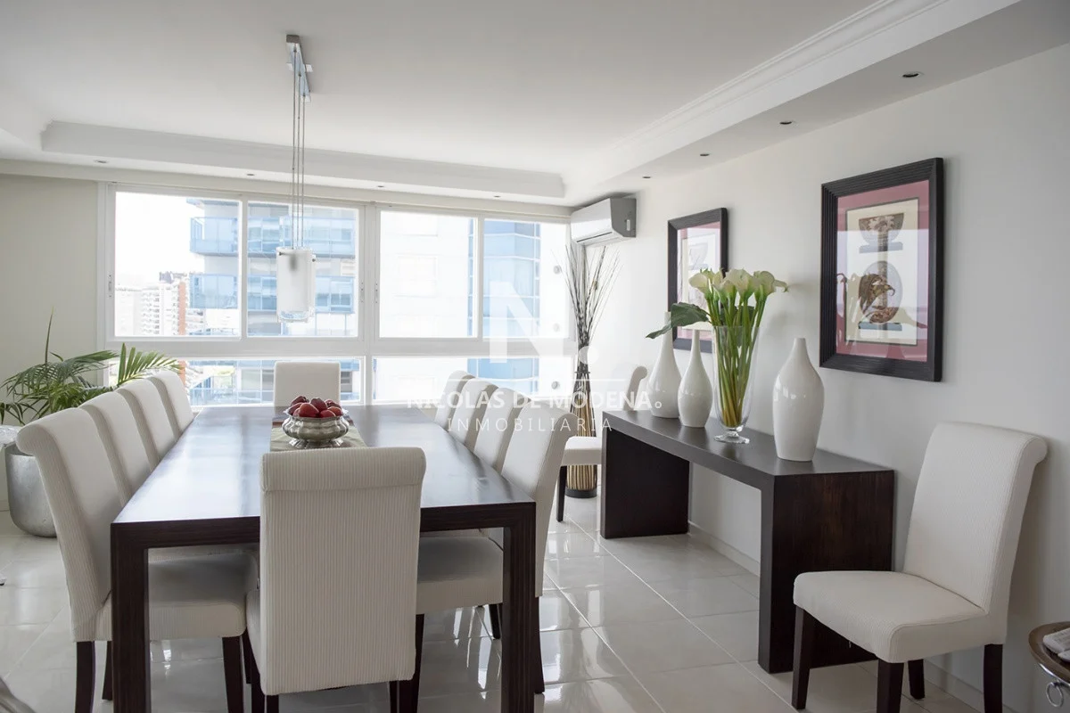 Apartamento en Playa Mansa, propiedad 22816 -Imagen 4