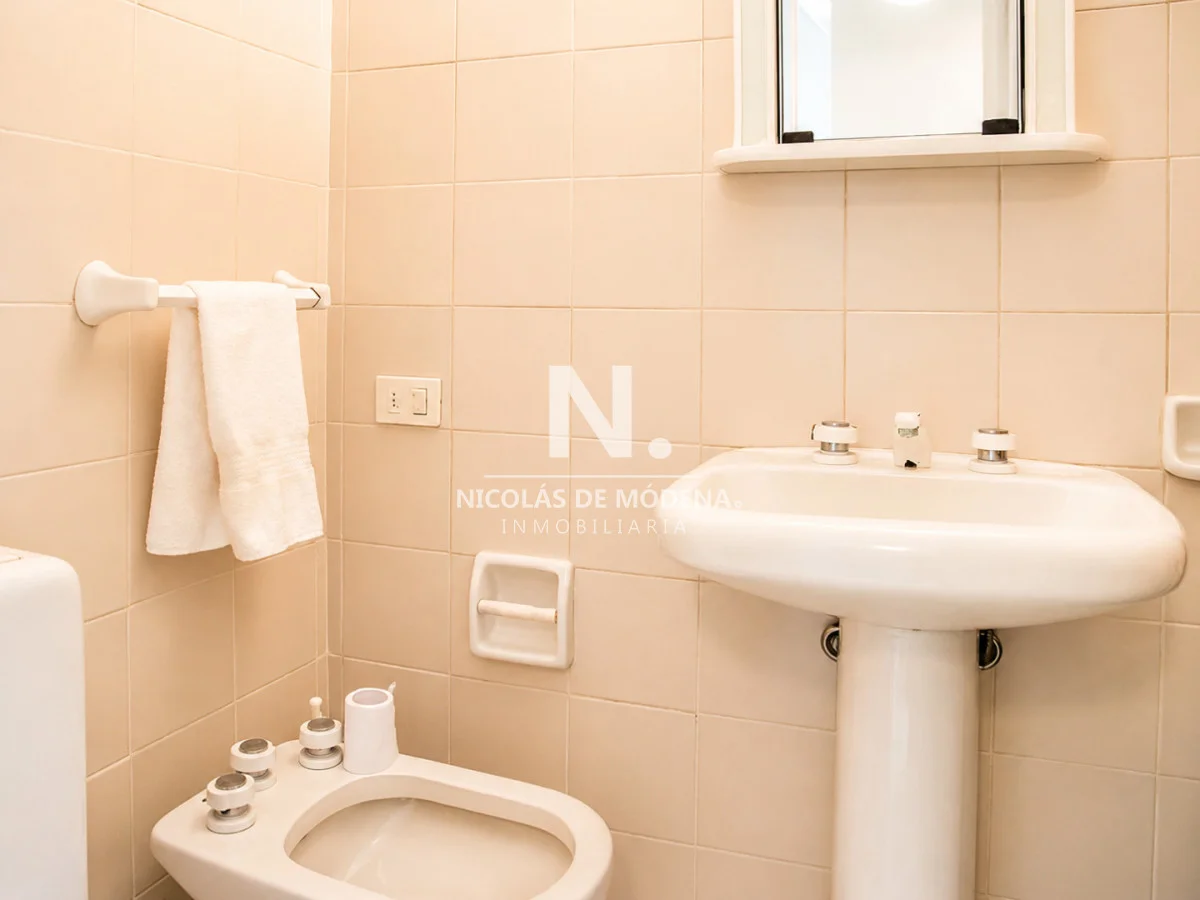 Apartamento en Playa Mansa, propiedad 23535 -Imagen 25