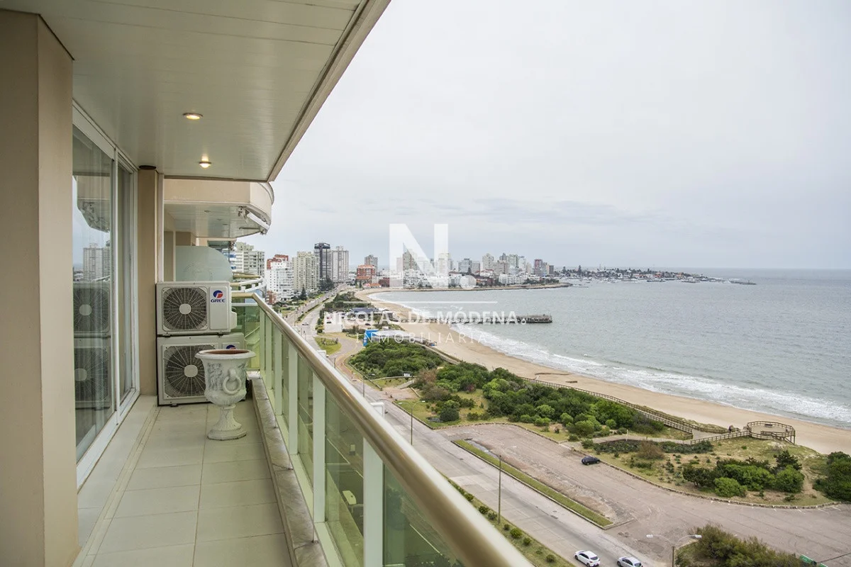 Apartamento en Playa Mansa, propiedad 23951 -Imagen 11