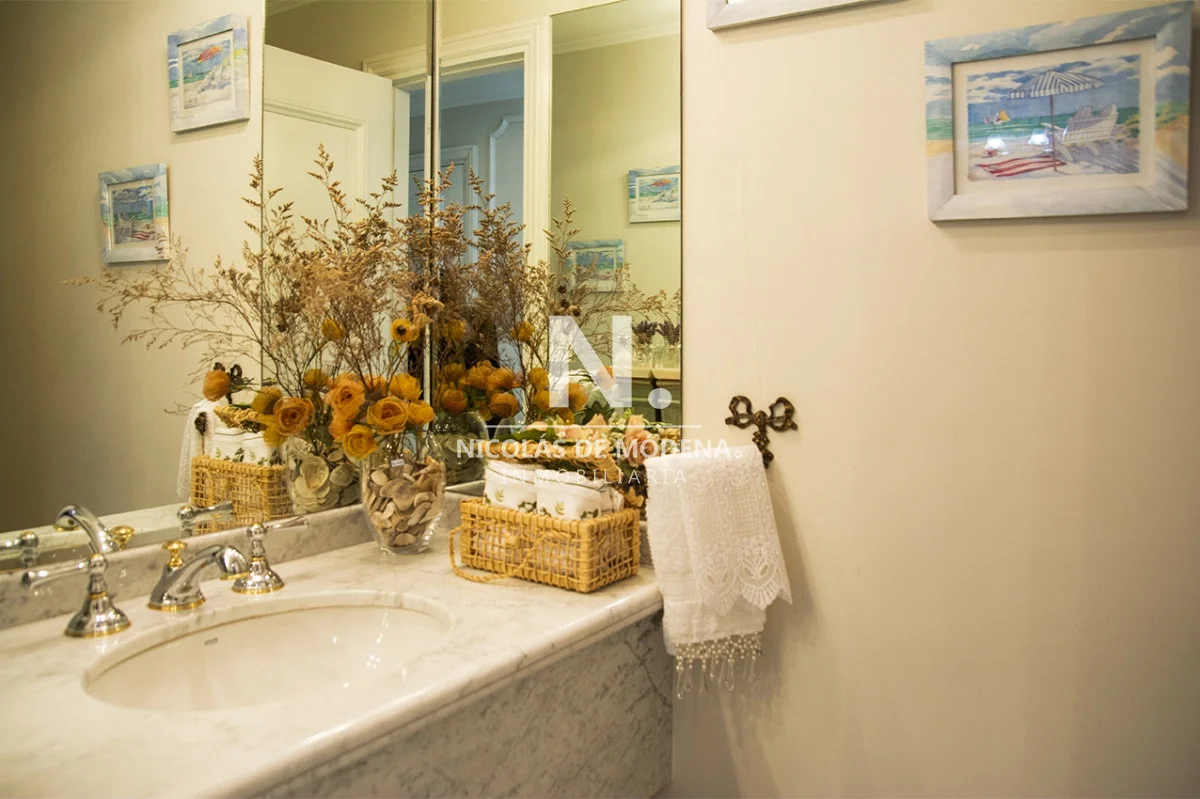 Apartamento en Playa Mansa, propiedad 23951 -Imagen 12