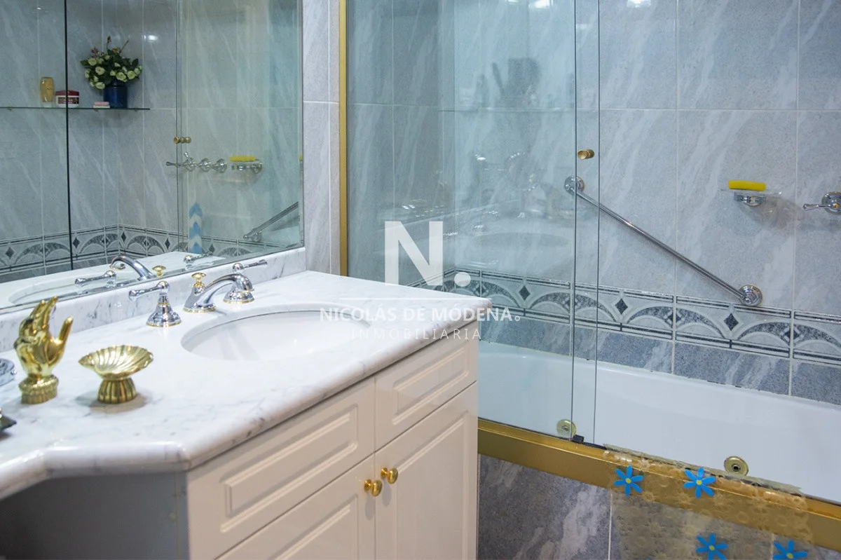 Apartamento en Playa Mansa, propiedad 23951 -Imagen 13
