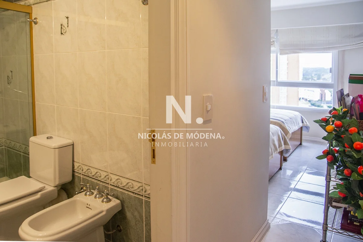 Apartamento en Playa Mansa, propiedad 23951 -Imagen 14