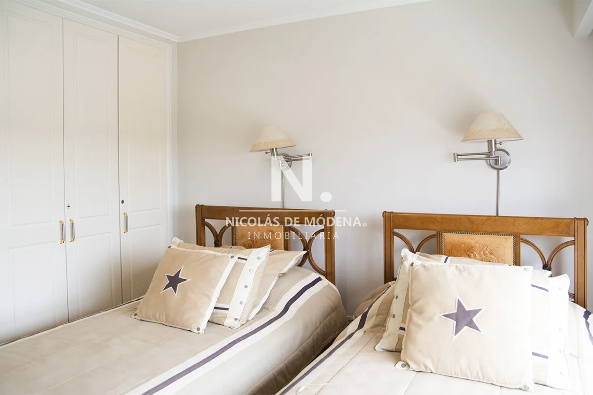 Apartamento en Playa Mansa, propiedad 23951 -Imagen 17
