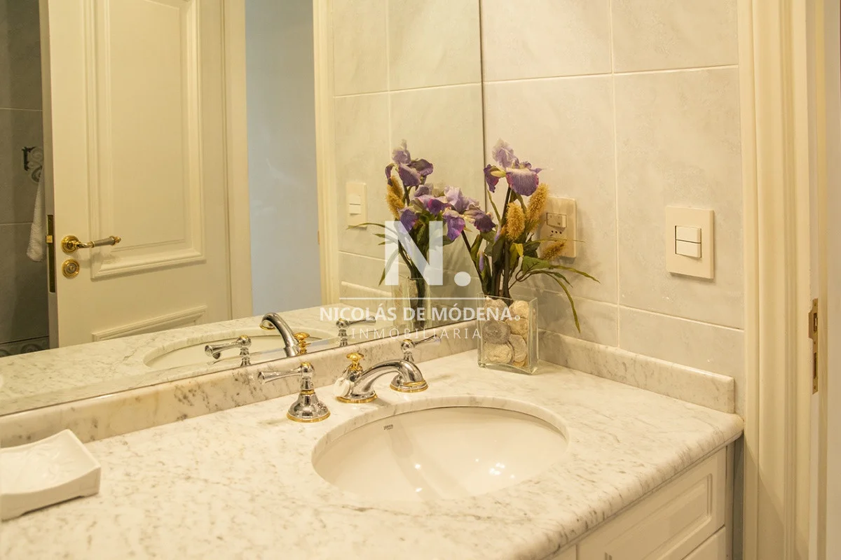 Apartamento en Playa Mansa, propiedad 23951 -Imagen 18