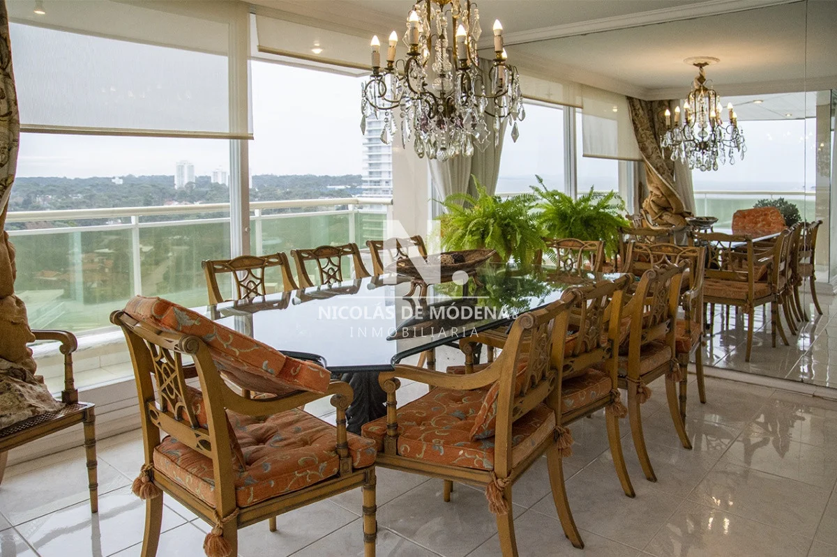 Apartamento en Playa Mansa, propiedad 23951 -Imagen 4