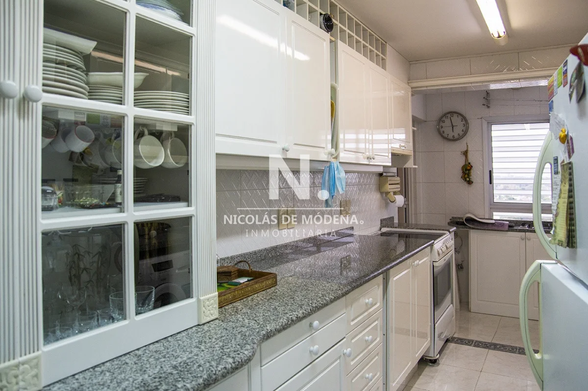 Apartamento en Playa Mansa, propiedad 23951 -Imagen 7