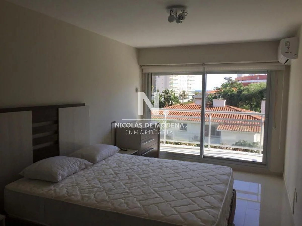 Apartamento en Playa Mansa, propiedad 24469 -Imagen 13