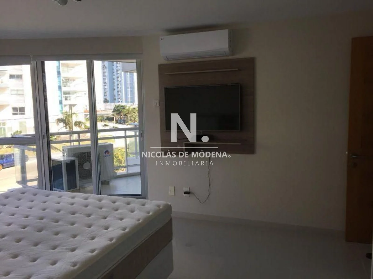 Apartamento en Playa Mansa, propiedad 24469 -Imagen 14