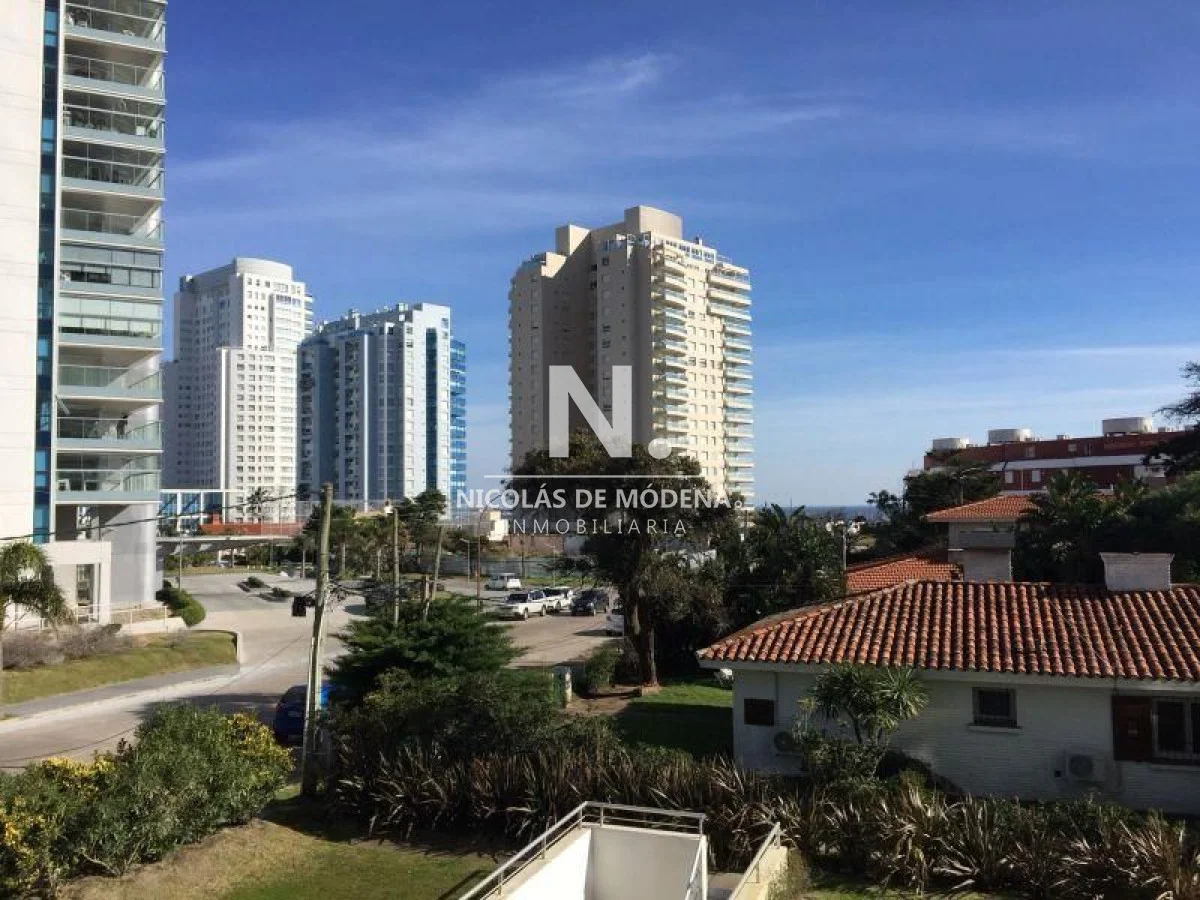 Apartamento en Playa Mansa, propiedad 24469 -Imagen 5