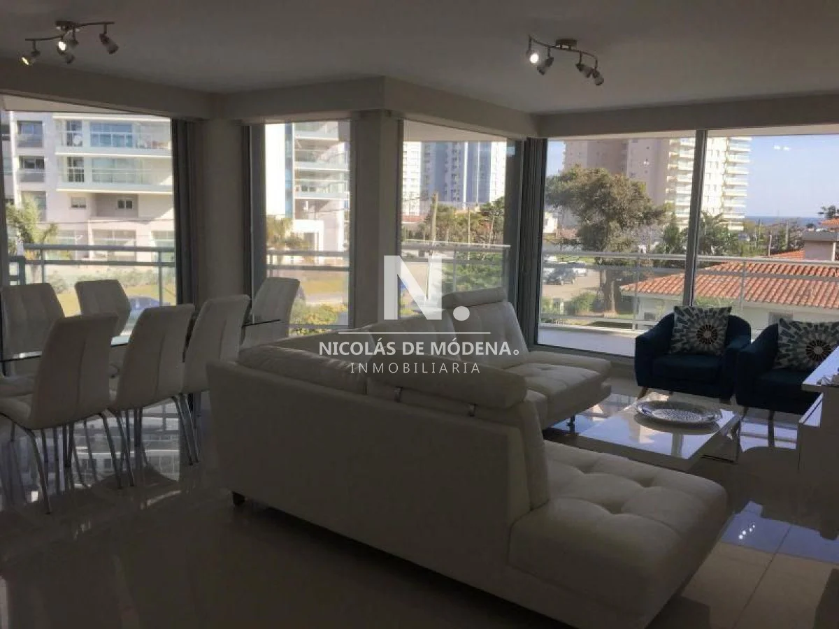 Apartamento en Playa Mansa, propiedad 24469 -Imagen 6