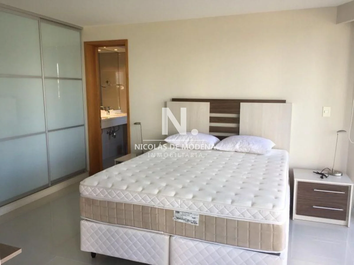 Apartamento en Playa Mansa, propiedad 24469 -Imagen 10