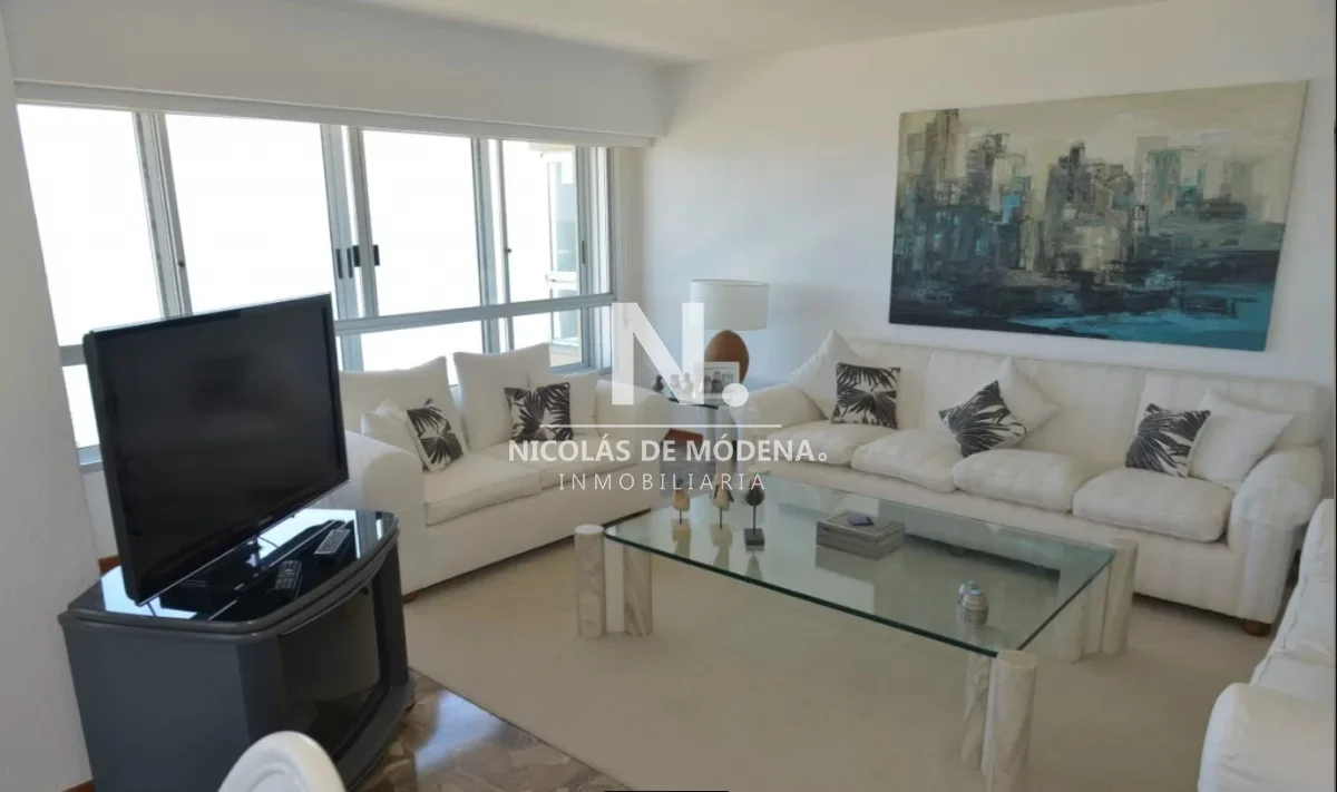 Apartamento en Playa Mansa, propiedad 24477 -Imagen 4