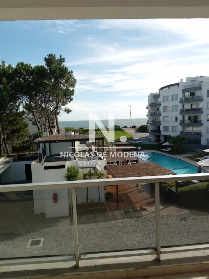 Apartamento en Pinares, propiedad 24806 -Imagen 1