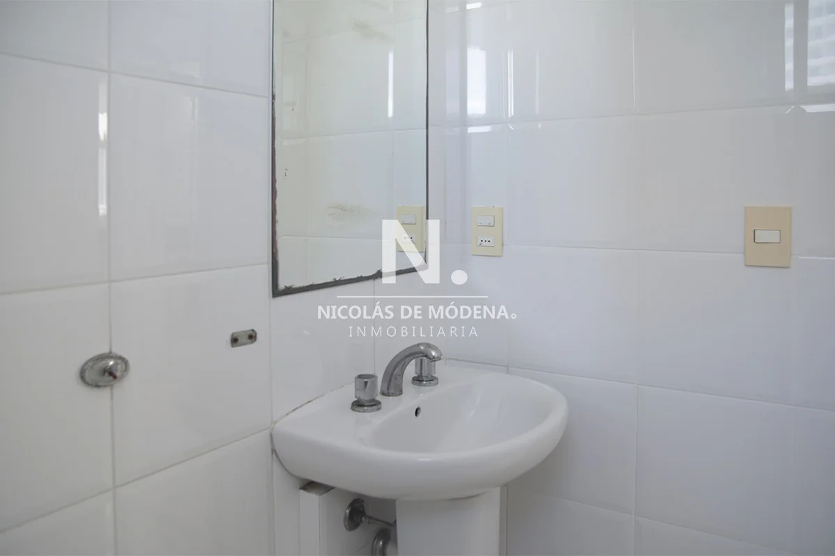 Apartamento en Playa Mansa, propiedad 27378 -Imagen 16