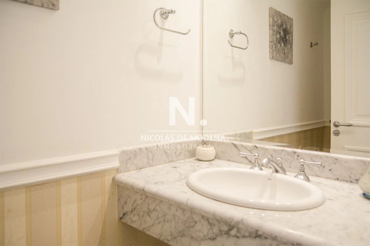 Apartamento en Playa Mansa, propiedad 27378 -Imagen 18