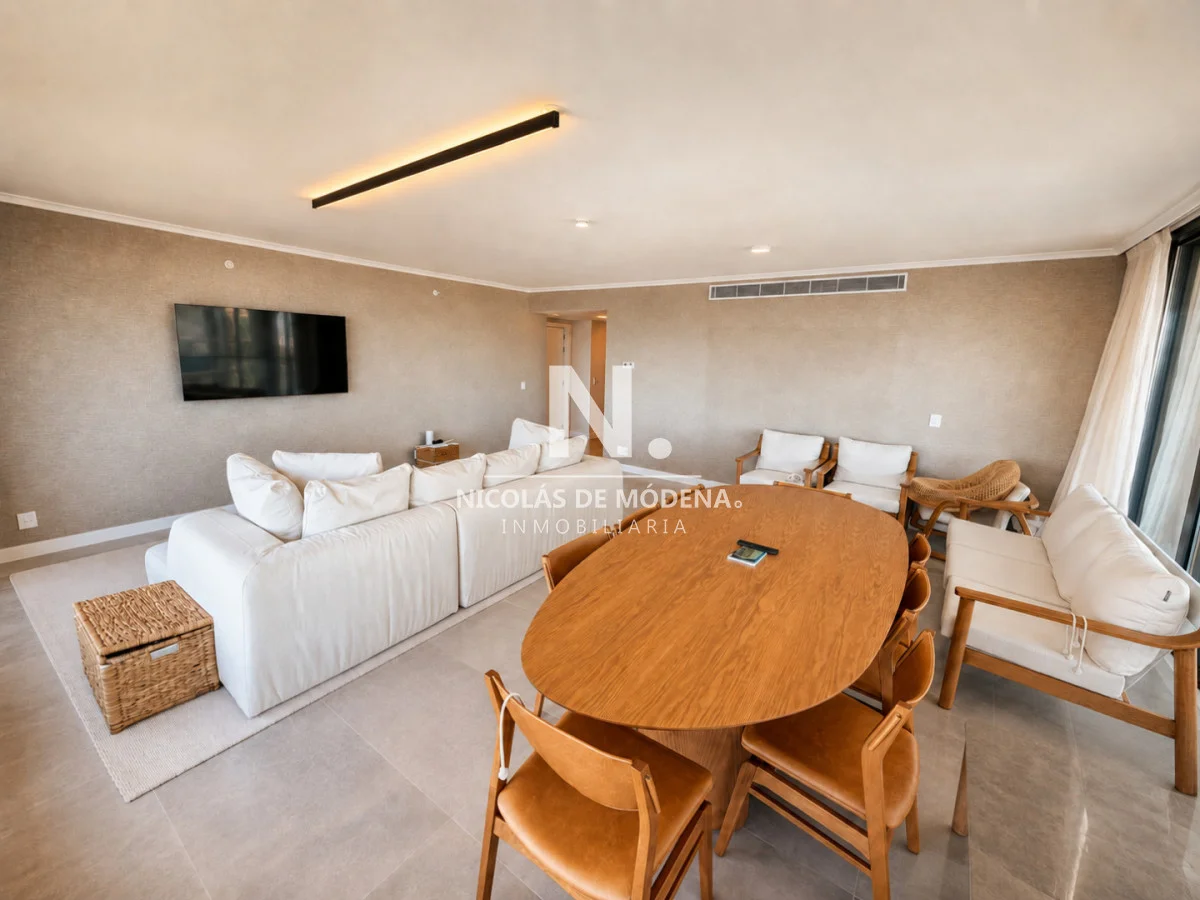 Apartamento en Playa Mansa, propiedad 274317 -Imagen 2