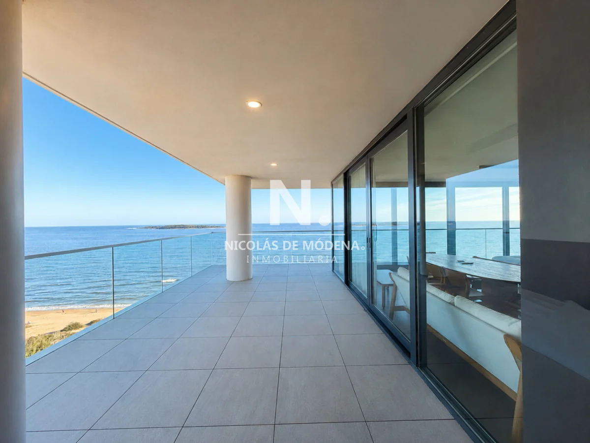 Apartamento en Playa Mansa, propiedad 274317 -Imagen 9